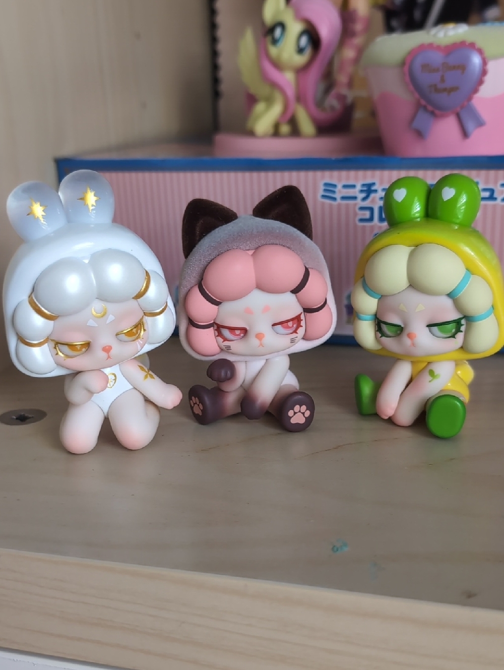⭐Bundle Of (3)- 'Dodo Rara' Charming Villain Figures- Includes Rare Chaser Angel